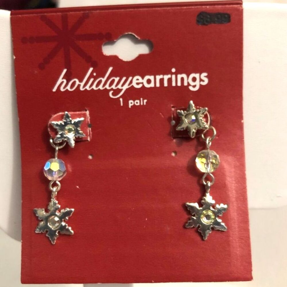 Silver Tone Snowflake Dangle Earrings NOC